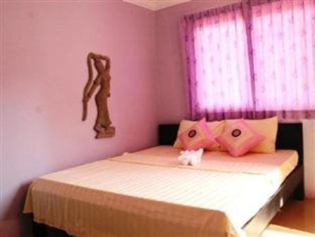 Ladybug Guesthouse Sziemreap Szoba fotó